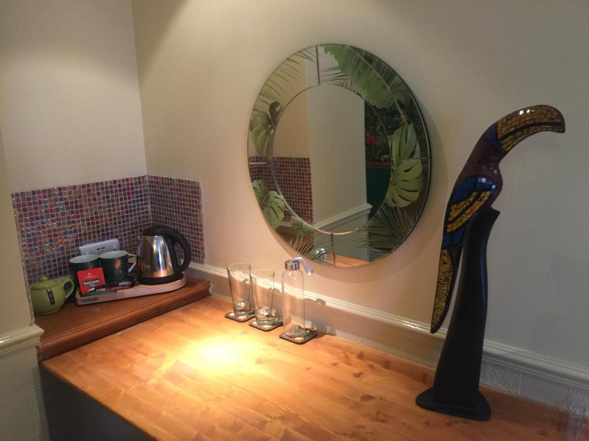 Blacksmiths Boutique B&B Robin Hood's Bay Eksteriør bilde
